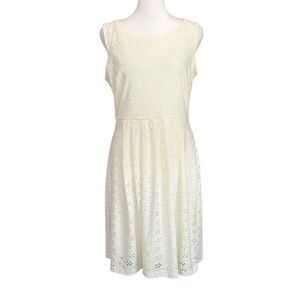 Enfocus Studio Cream Sleeveless Cocktail Dress​​​​